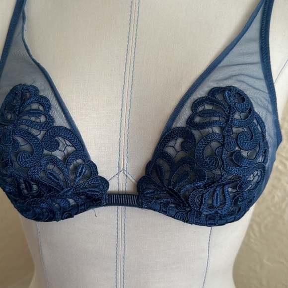 Maison Lejaby Blue Embroidered Sheer Mesh Plunge Bra 34B - Picture 4 of 10